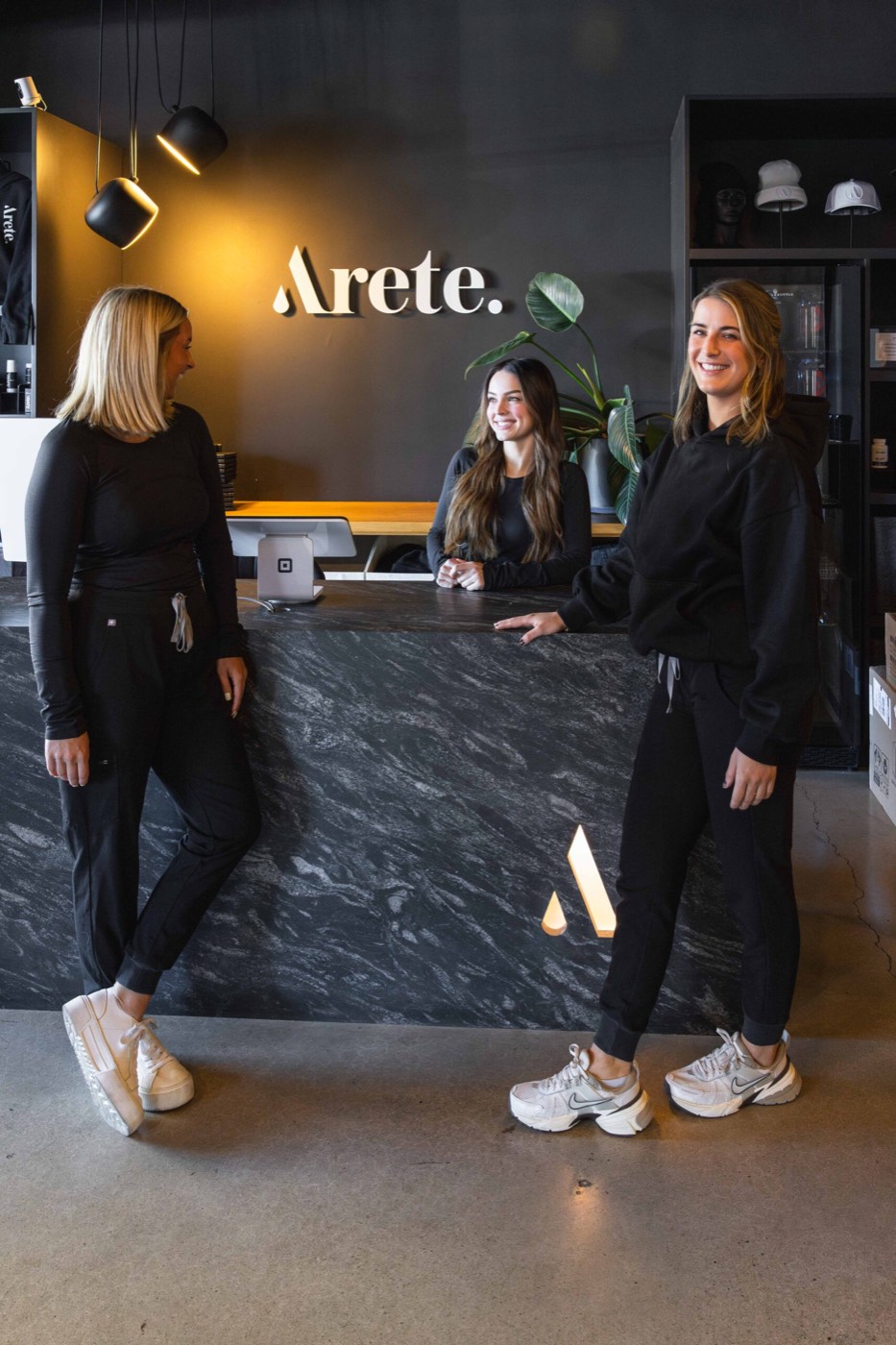 The clinic team at the Arete reception